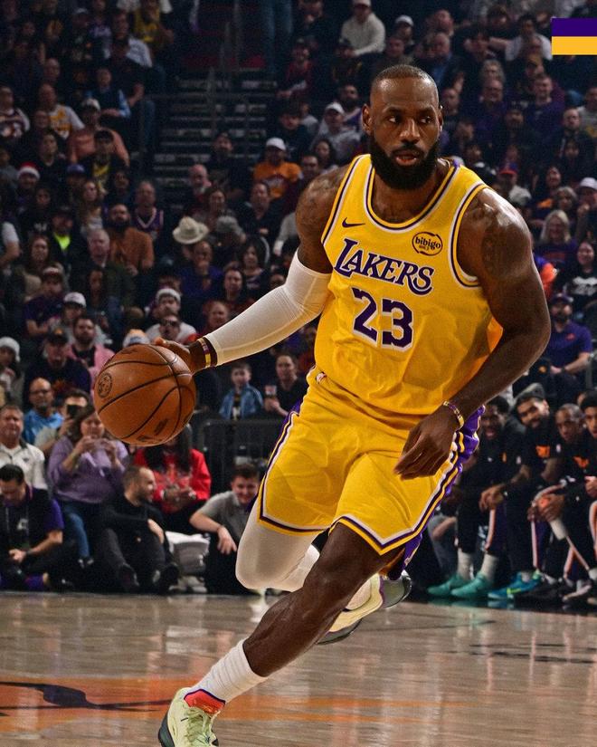 132-108！东契奇缺阵，詹姆斯23分难救主，太阳送湖人两连败