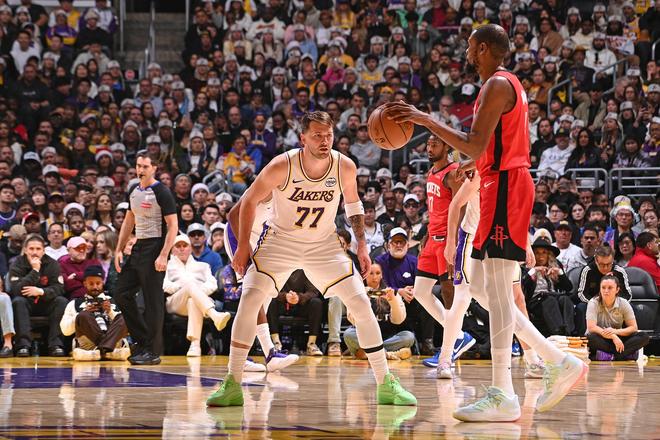 火箭大胜湖人 雷迪克的排兵布阵左右为难 电风扇的复出意义重大