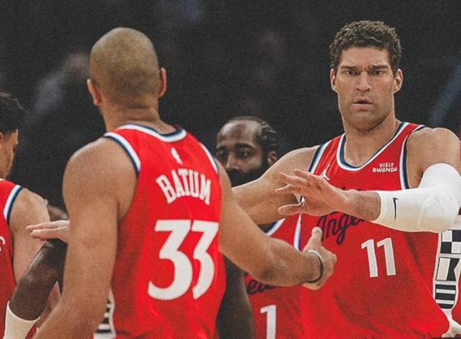 快船今日首发中有4人34+岁，NBA近9年来首队