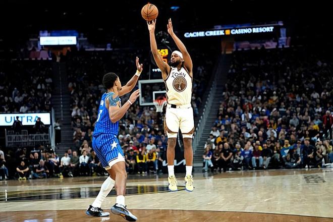 难得打出一场攻守兼备的表现,勇士侧翼新星麻烦保持这样的水准?