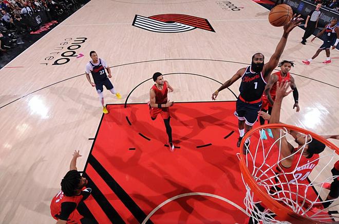 整场比赛都在稳定输出，这才是快船后场核心应有的水准？