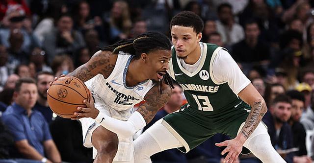 莫兰特复出献两双杰克逊24分5封盖 灰熊大胜雄鹿