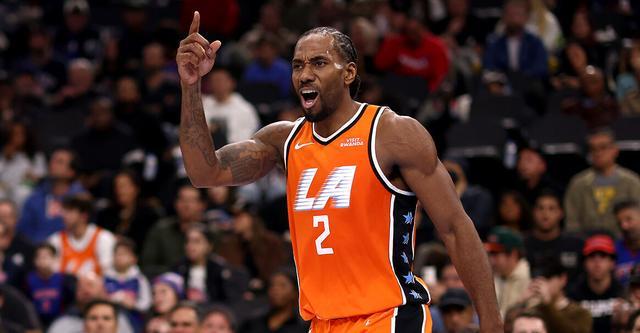 生涯新高55分追平队史纪录！伦纳德：最重要的是我们球队赢球了