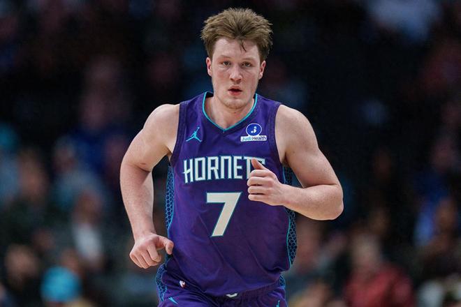 一战创两项历史第一，4号秀20+5三分太狠！恭喜NBA迎来库里接班人