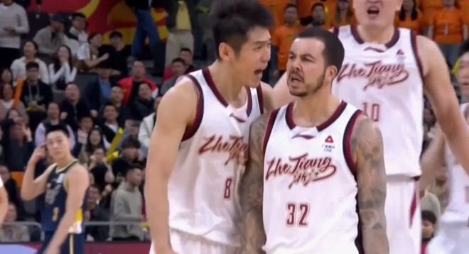 看了陈家政被绝杀后的落泪画面，才知道，胡明轩对球队伤害有多大