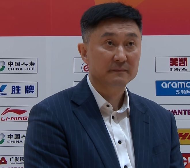 广东今日早报！杜锋深夜发声，徐杰罕见破防，崔永熙参加对抗训练