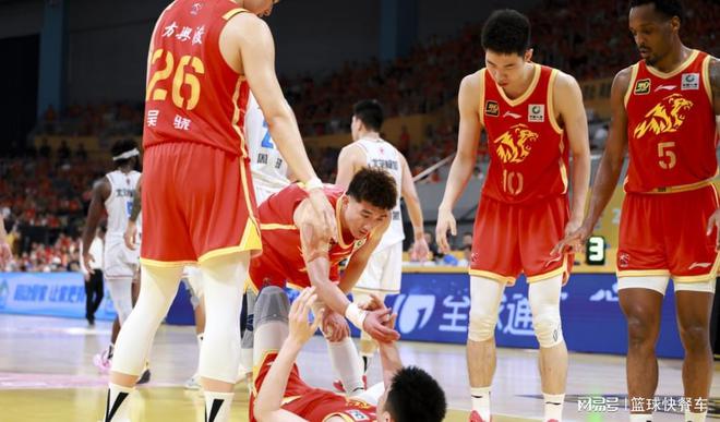广厦G6战前夕再遭打击？孙铭徽已面临禁赛点：北京会重点针对他吗