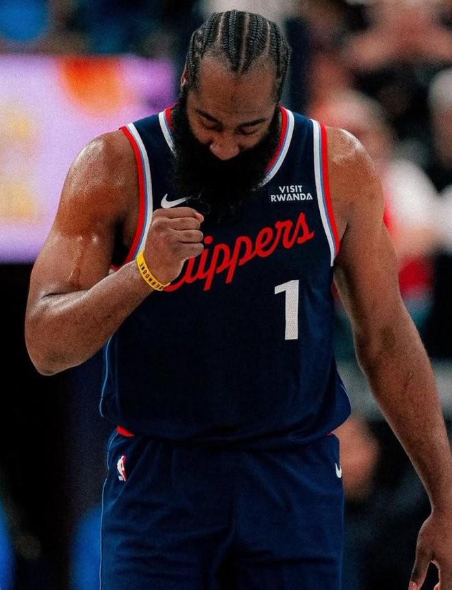 谦逊，哈登：能跟詹科乔这样的球员共进得分榜前十简直是梦想成真