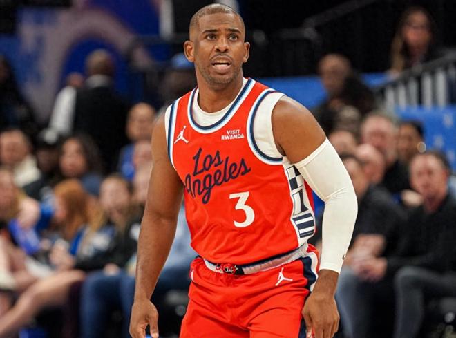 失望，快船不敌骑士，全员被炮轰，仅一人可以昂首离开