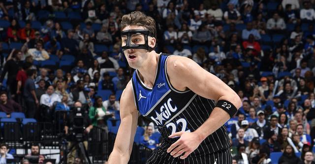 小瓦格纳25+6+5小波特24+11+7 魔术主场逆转篮网