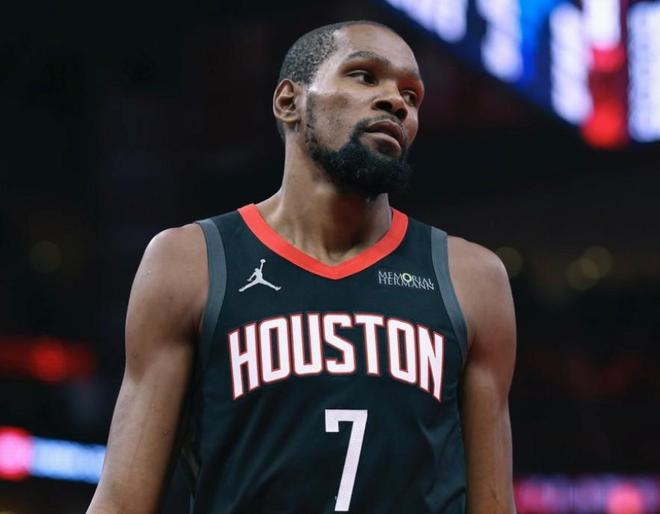 Shams：杜兰特因家庭原因将缺席与太阳以及勇士的比赛