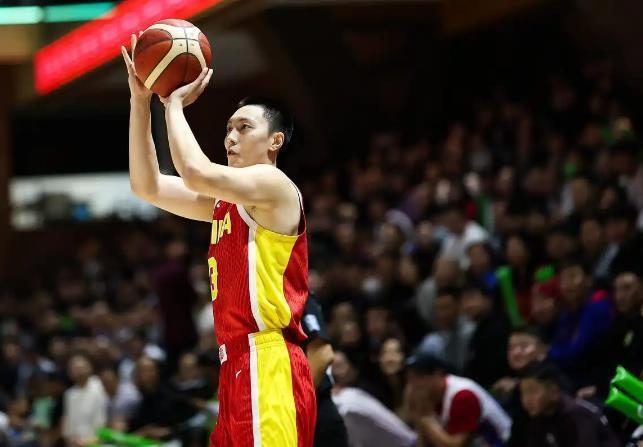 寒冰射手！胡明轩连场梦游 三战韩国19中0 郭士强选他被狂喷