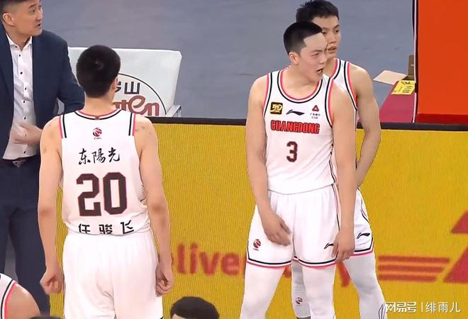 萨姆纳+萨林杰+奎因！广东男篮首战山西，杜锋祭出“复仇者联盟”