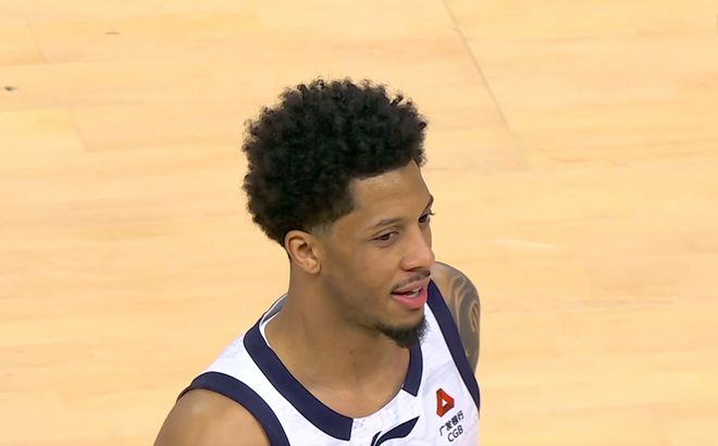 徐昕广州队首秀，展现2米26的天赋！