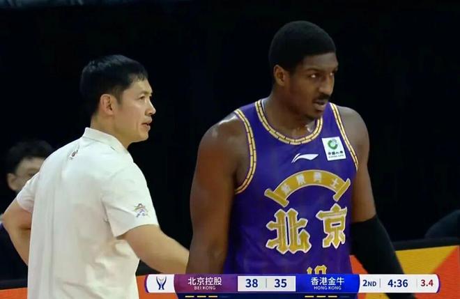 北控男篮1分险胜香港金牛，里勒26+5罚球绝杀，张帆12分金鑫11+4