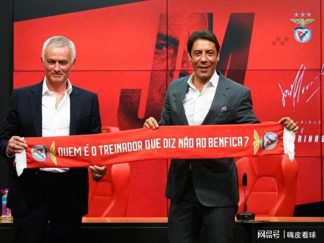 表演开始！两周连升10位，穆里尼奥不只是神奇，还有知遇之恩