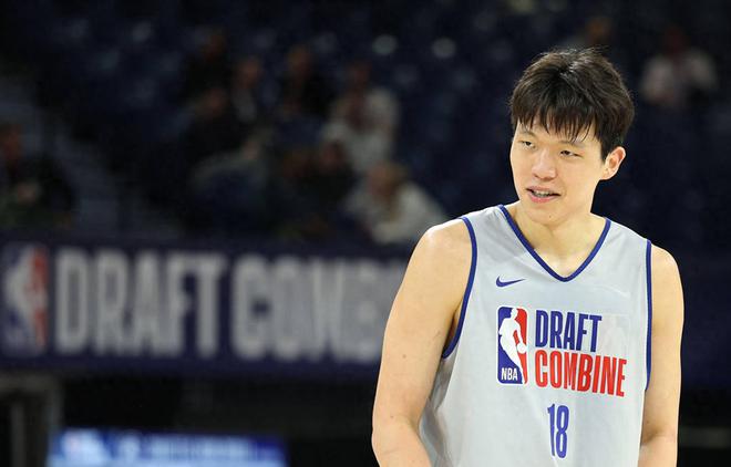 杨瀚森加盟魔术有变，篮网三方交易手握5个首轮，3大因素指向明显