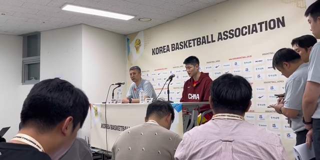 郭士强回应中国男篮2连败，一席话叫人寒心，还透露赵睿缺席实情