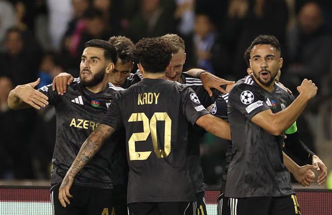 4-2逆转！4冠王终结5连败，摆脱欧冠垫底，西甲劲旅2-3爆冷遭绝杀