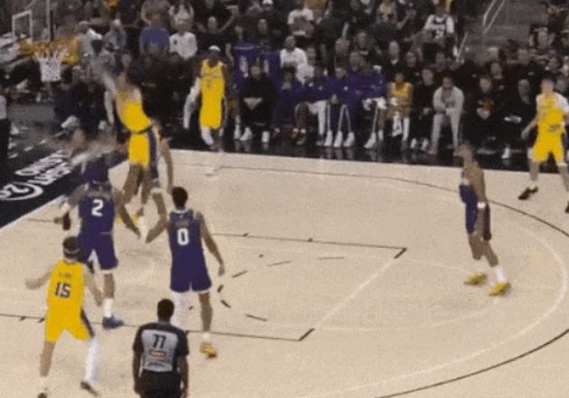 壮成浓眉哥！湖人，爽了！NBA新赛季第一隔扣