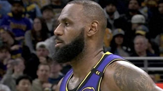 七人上双马刺晋级，詹东54分湖人出局必须升级锋线