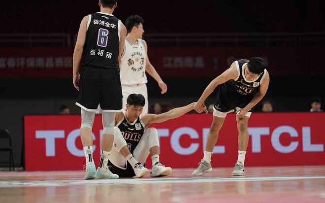 江苏双雄同时负香港金牛+合肥队 CBA恢复升降级刻不容缓？...