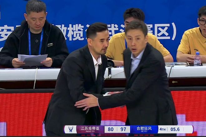 CBA丢脸丢大了!创历史!国家队输球原因找到,两场33分惨败