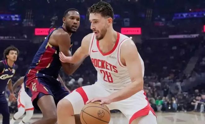 拒绝大交易,火箭长期计划申京位置稳定,小修小补两人或成潜力股