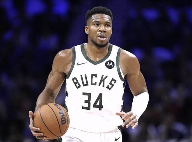 又12投10中！抱歉字母哥：你要从历史第一变历史第二了...