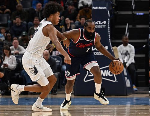 0胜14负!本季仅快船末节落后从未赢过 泰伦卢最后19分钟仅1暂停