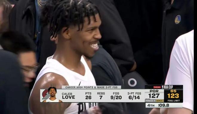 大残阵反杀勇士！库里空砍38分！篮板又爆了......