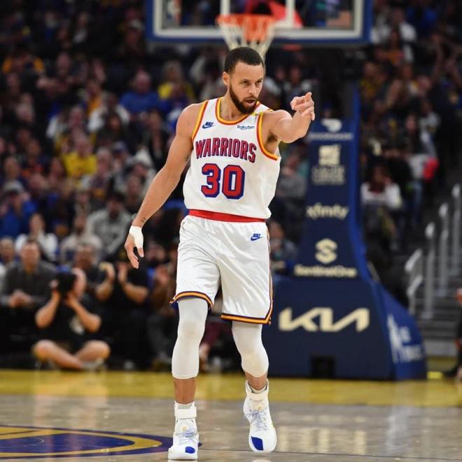 花落谁家？追梦：库里新球鞋合约不会拖太久，并且会是巨额合同...