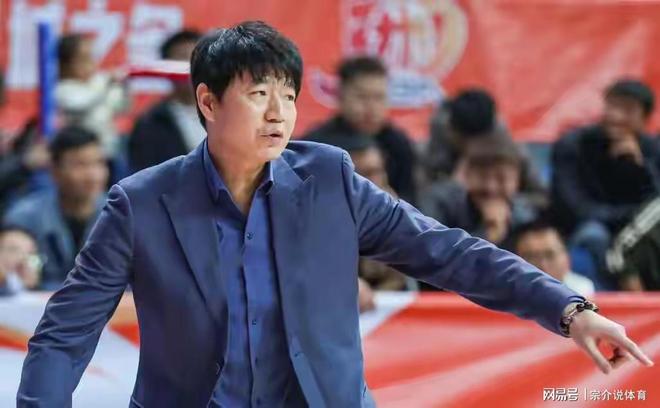 严惩无良裁判，把CBA最老实教练都给逼急了，篮协再不管真晚了