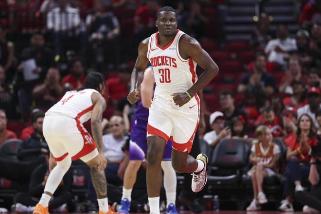 愿做火箭队第18人?32岁控卫自荐,愿联手申京+KD!底薪就能拿下