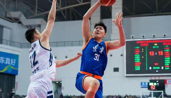 三场球共得7分,辽篮潜力内线“拉胯”外援不给力,杨鸣压力大!