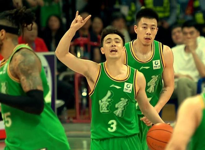 赵继伟轰6+3+4满血复活！张镇麟10+1可圈可点，辽篮落后广厦13分