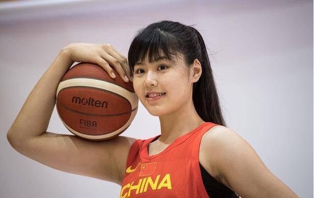 李月汝重返WCBA？官宣决定，下家曝光，1年合同，李梦看懂