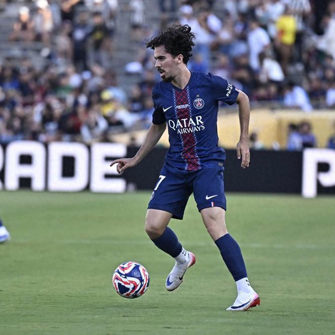 0-1！世俱杯头号冷门：大巴黎轰然倒地，欧冠冠军送对手登顶