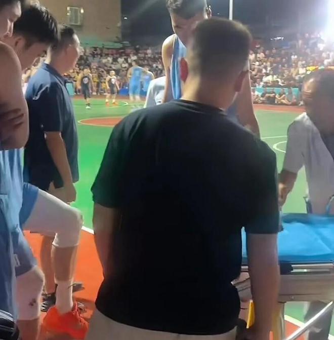 悲剧！辽篮旧将打野球遭遇重伤 跟腱断裂或告别篮球场