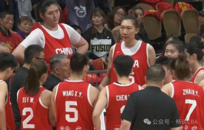 中国女篮90-81逆转取胜，杨舒予25分韩旭15+4，张子宇8+3！