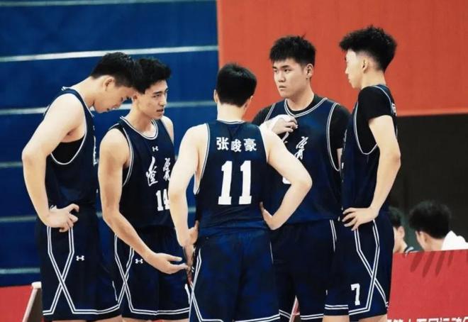 场均17+10和12+8，辽宁男篮两大内线新星闪耀，值得杨鸣重点培养