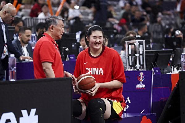 女篮亚洲杯｜宫鲁鸣：给中国女篮打及格分
