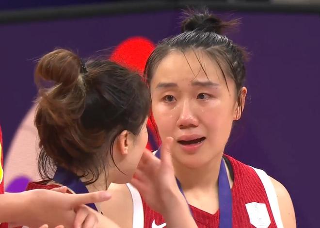 中国女篮遗憾获季军，亚洲杯结束重建，以下5人基本被宫鲁鸣弃用