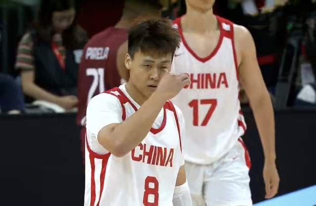亚洲杯首战，中国男篮拿东道主练兵，王俊杰值得期待 首发5虎调整