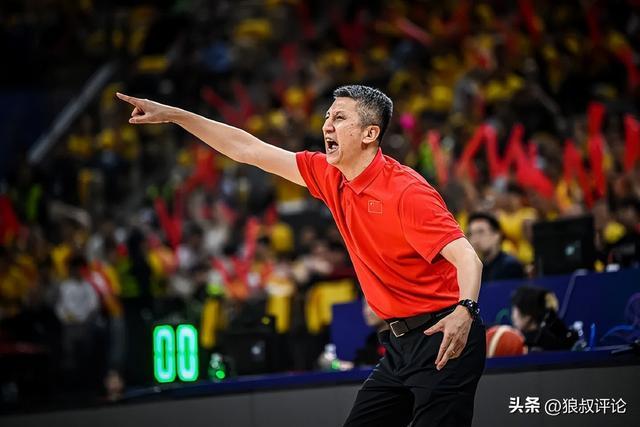 中国男篮亚洲杯决赛16胜1负！丢冠时任主帅郭士强并曝“偷笑门”