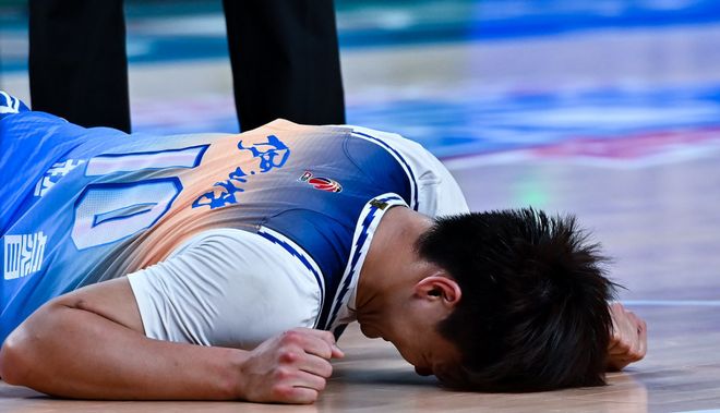 联手周琦？曝北京首钢欲得到赵睿 为什么都不愿意留在新疆队？