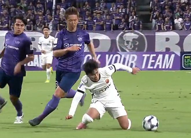 1-1！上海海港逼平广岛三箭，终结抗日7连败，穆斯卡特知错能改