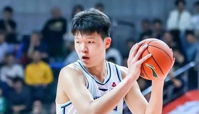首轮秀有望！媒体透露杨瀚森最新试训情况 球队非常重视