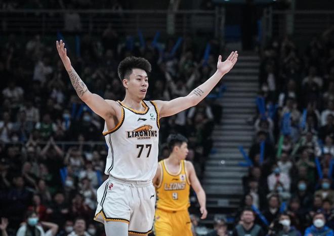 辽篮开启阵容大清洗！曝多名球员沦为交易筹码，杨鸣要重新建队？