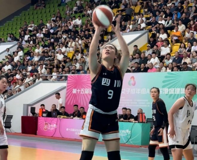 狂胜109分！四川女篮全运140-31狂虐山西 李梦10中10引7国手上双